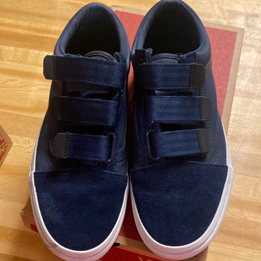 Velcro vans
